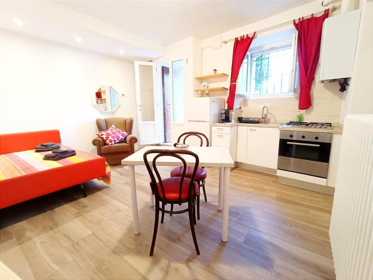 La Casa Del Barcaiolo Appartement Malgrate Buitenkant foto